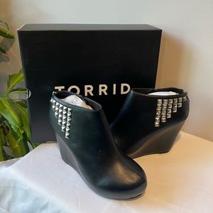 NEW Torrid Black Faux Leather Wedge Bootie